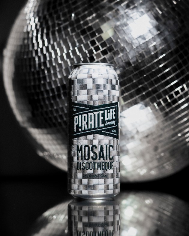 Helio’s high-build coating capability: Creating a textured, reflective effect that would be difficult to achieve using conventional can decoration processes