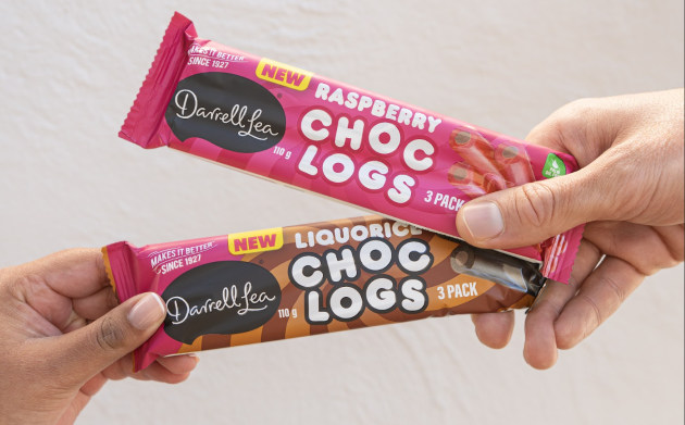 Darrell Lea has launched its brand-new Choc Logs range – a playful combination of juicy raspberry or classic black liquorice wrapped around a smooth milk choc centre.
Source: Darrell Lea
