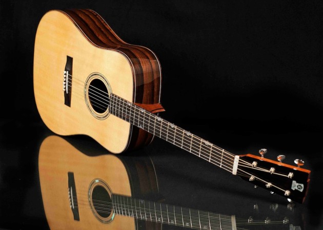 Guitar by Brisbane based luthier Luke Kallquist