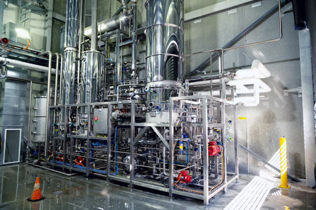 TWE's state-of-the-art dealcoholisation facility.
Source: TWE