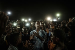 Striking protest image wins 2020 World Press Photo contest