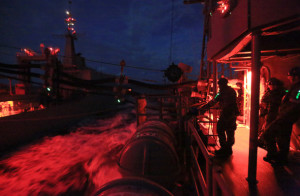 Spanish tanker refuels HMAS Sydney