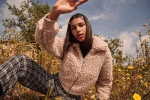 Glassons strong sales run hit by New Zealand 