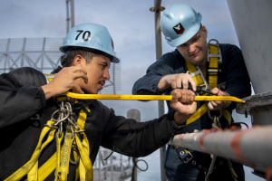 UK to buy US Navy Multiband Terminals