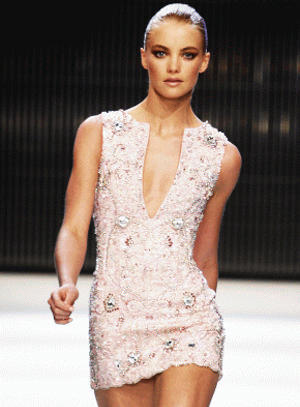 Fashion trade falters again