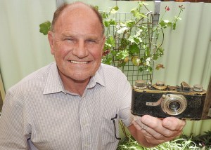 This Perth photographer is auctioning off a 1,000-strong vintage camera collection