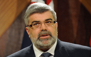 Carr supports local manufacturing in maiden defence speech