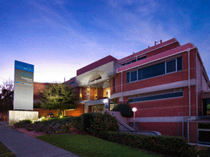 Healey backs Holmesglen TAFE training plan