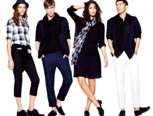 Uniqlo expands
