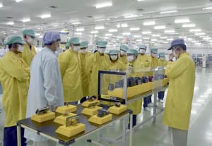 Nikon to cut 1000 jobs