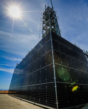 Melbourne home to record breaking solar installations