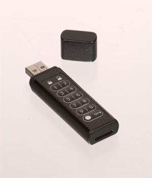 ZamLock Pro flash drive from Allyanz