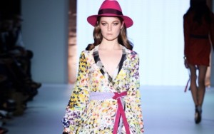  Fashion retailers urged to get online