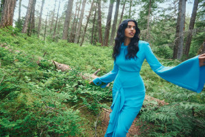 Department store sales defy flat month for retailers