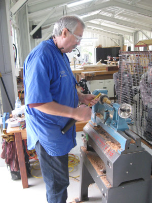 Last chance to catch a Chris Pouncy turning demonstration