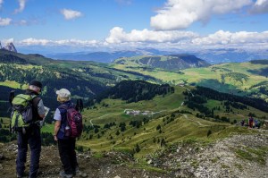 Italian farmers charging tourists to walk on their land
