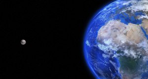 Space conference shoots for the Moon and beyond