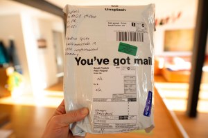 Shopping centres move to offer delivery service 