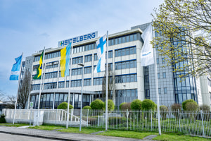 Heidelberg pushes transformation as profits improve