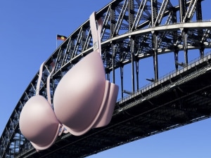 Victoria’s Secret switches on Aussie website