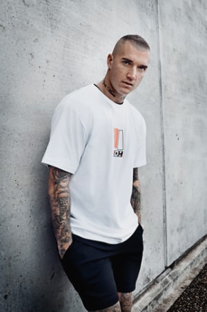 Bonds recruits unexpected designer: an AFL star