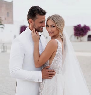 David Jones to benefit from wedding of the year