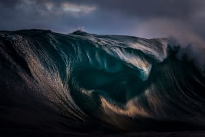 Video: Australian photographer and Dutch filmmaker collaborate to show beauty of waves