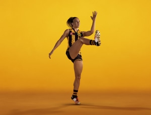 Why Melbourne shoemaker Matea Glu&scaron;čević is using old AFLW boots