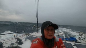 Hare fixes rudder, Joschke out with canting keel damage