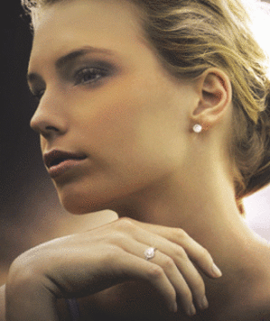 Michael Hill posts sparkling result