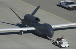U-2 replacement by Global Hawk sparks row