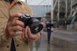 Pansonic announces 40mm F2 lens