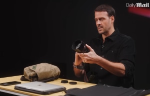 Video: All the gear a war photographer takes into combat