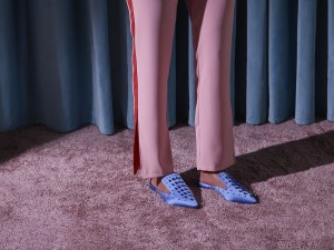 Footwear buyers, looking for new shoes? 