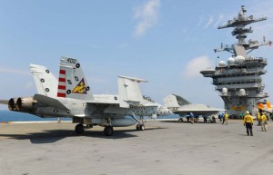 F/A-18 cooperates with UCAS in flights from carrier