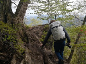 NYA-EVO launch kickstarter campaign for larger, expandable camera backpack