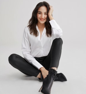 Abbey Way and Nadia Bartel join forces on this campaign 