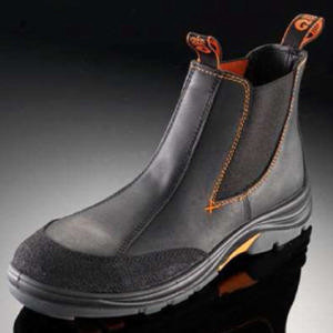 Pac Brands funds staff courses